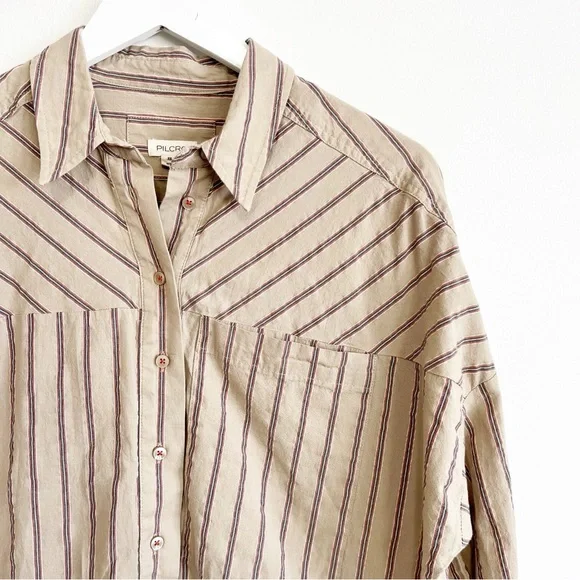 BOGO! Anthropologie Pilcro Boyfriend Button Down Oversized Tan Stripe Size XS - Picture 3 of 9